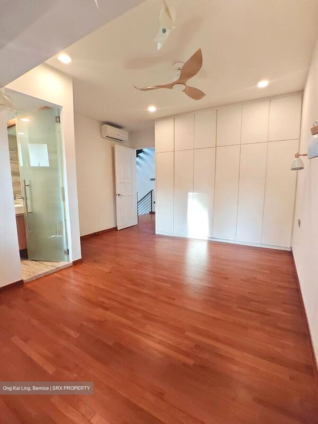 Hillcrest Park (D11), Terrace #515599231